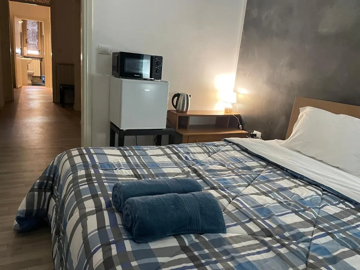 Leone D'Oro 2 Hotel Mestre 0*,  Italy